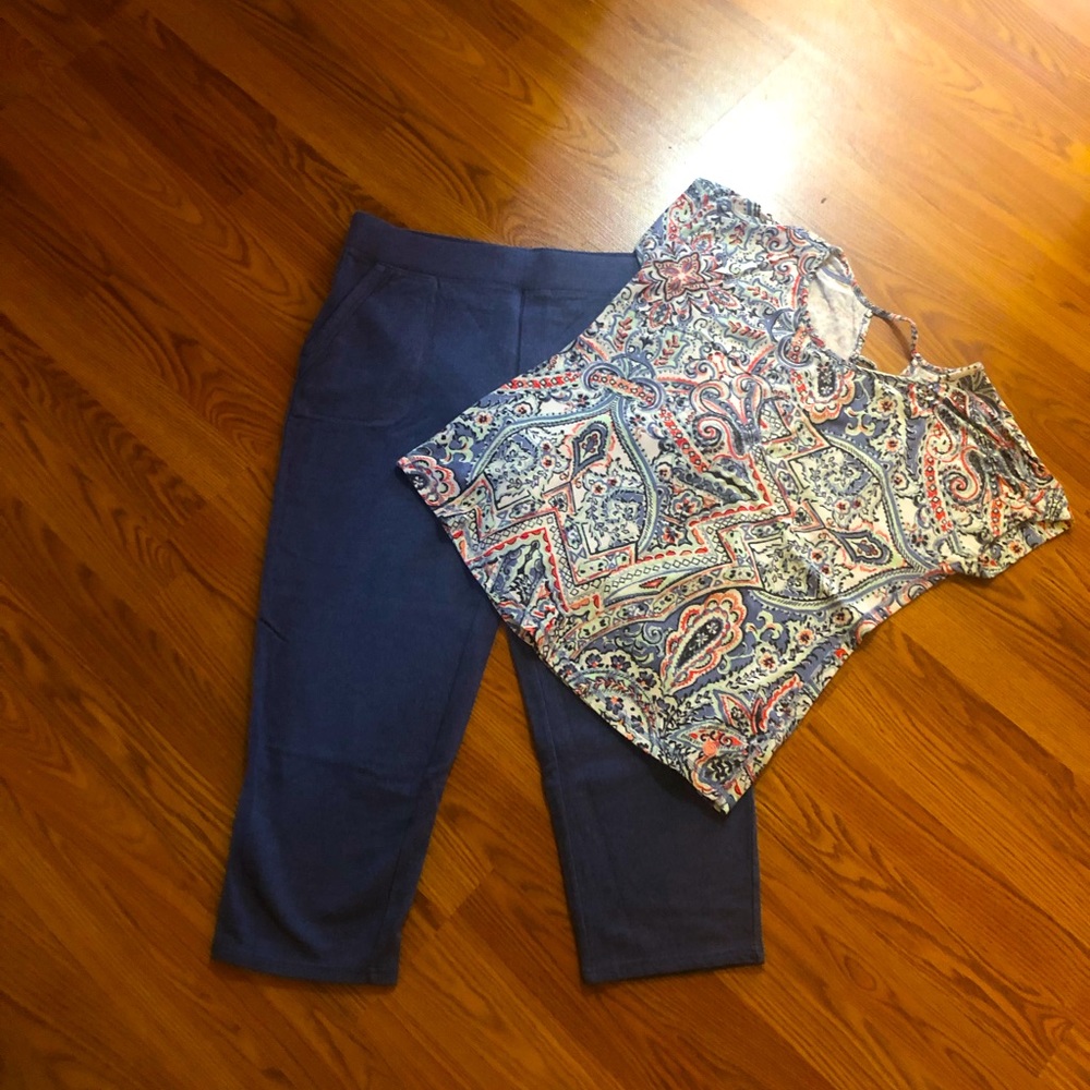 T by Talbots crop pants and top. Blue/fusha pink-red shade/white paisley. Large.